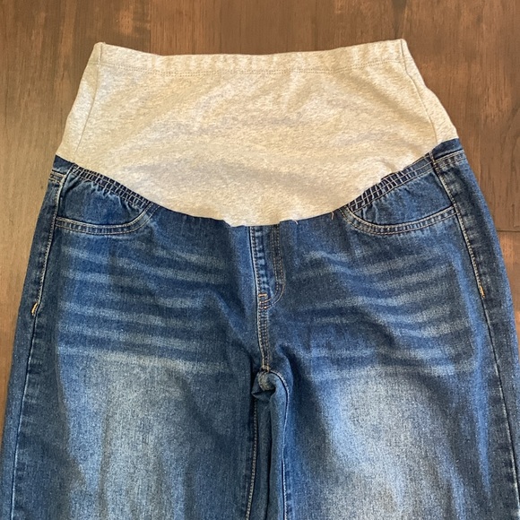 SHEIN MATERNITY JEANS DISTRESSED WIDE LEG - Picture 3 of 9